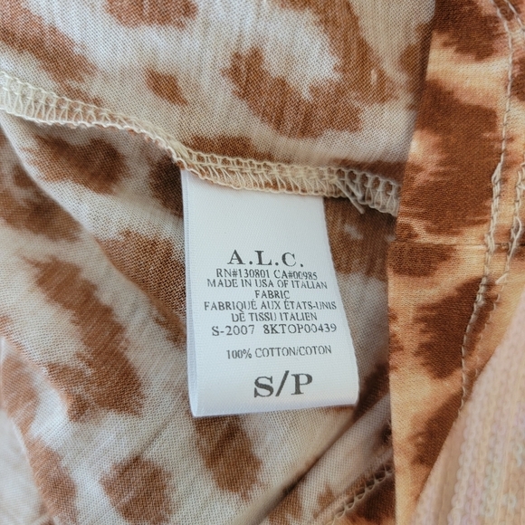 A.L.C. Womens Animal Print Top Sz S Short Sleeve Crewneck Lightweight Minimalist - Picture 10 of 12
